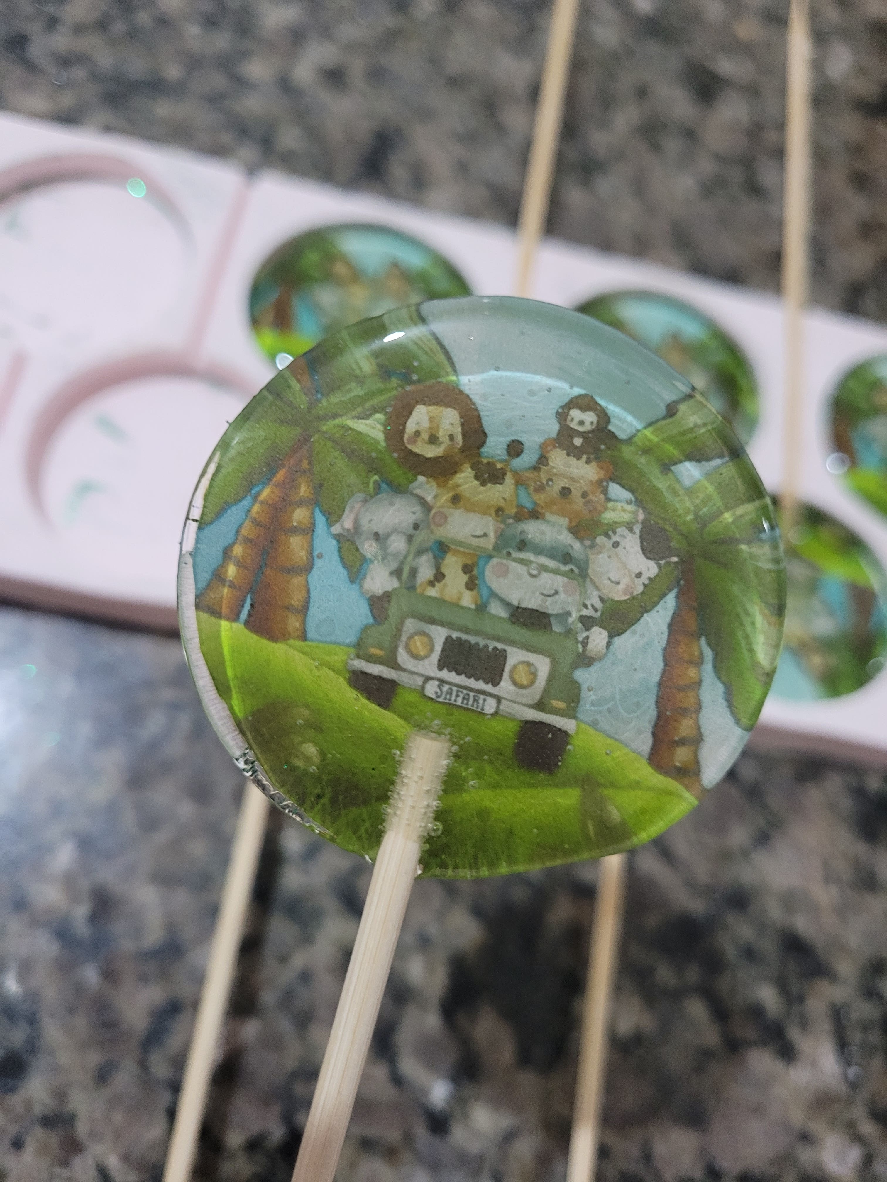 Pirulitos decorados encomenda Curitiba